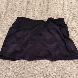 Lululemon Black Camouflage Women's Skirt